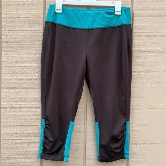 TEK GEAR Fitted Workout Capri - Gray/Turquoise - Picture 1 of 14